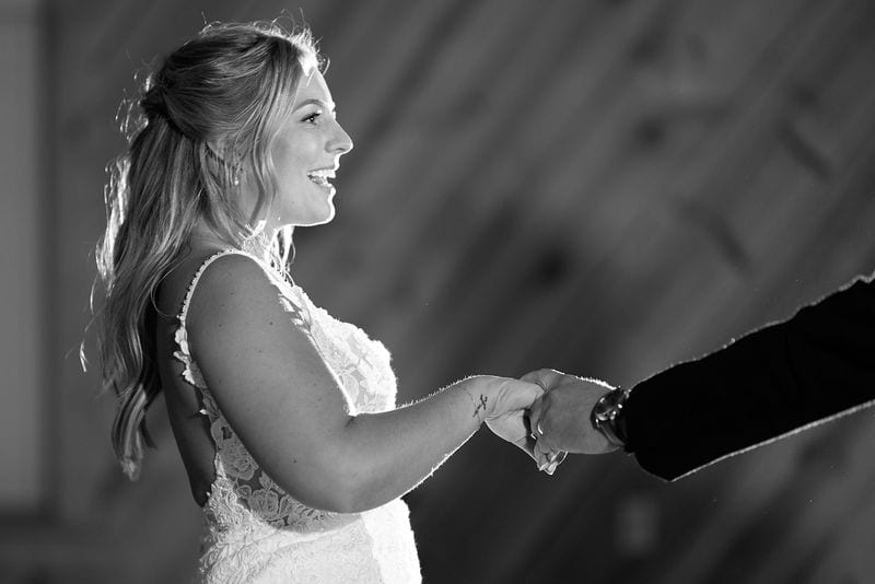 Carlee + Tayven wedding — first dances