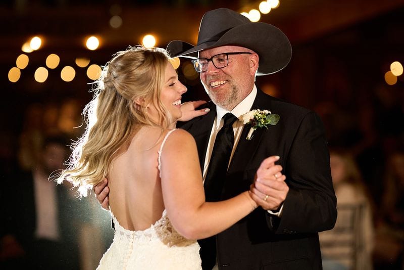 Carlee + Tayven wedding — first dances