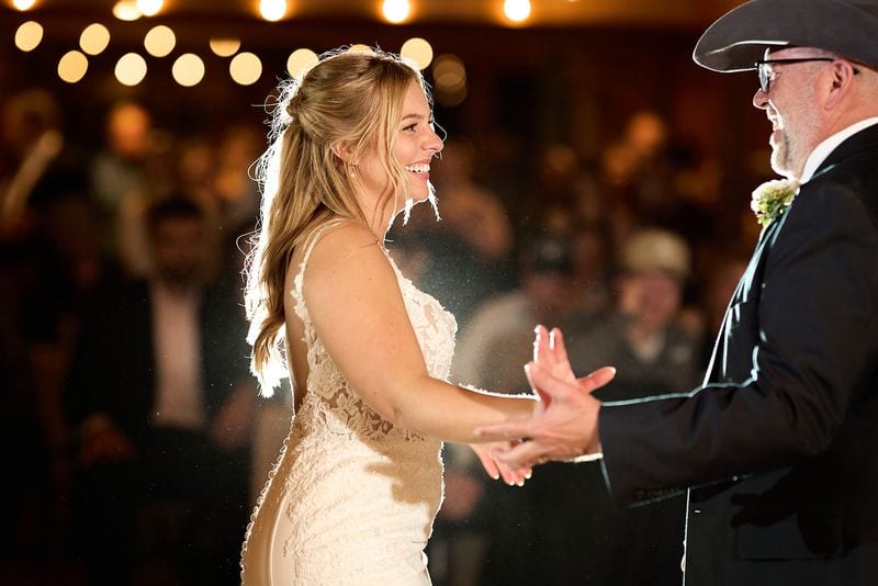 Carlee + Tayven wedding — first dances