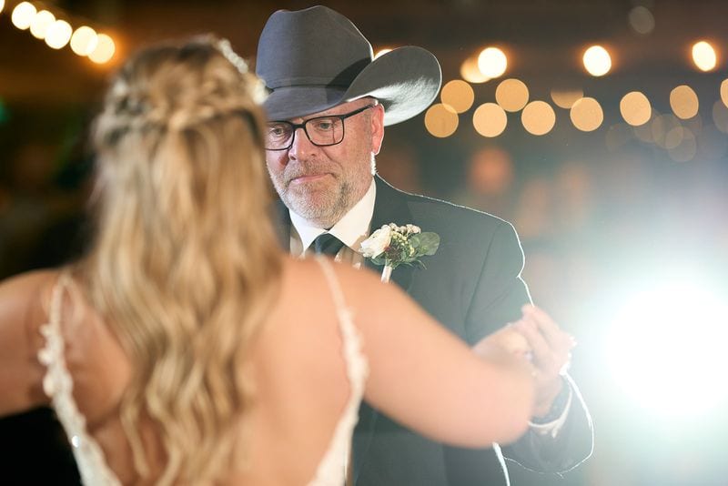 Carlee + Tayven wedding — first dances