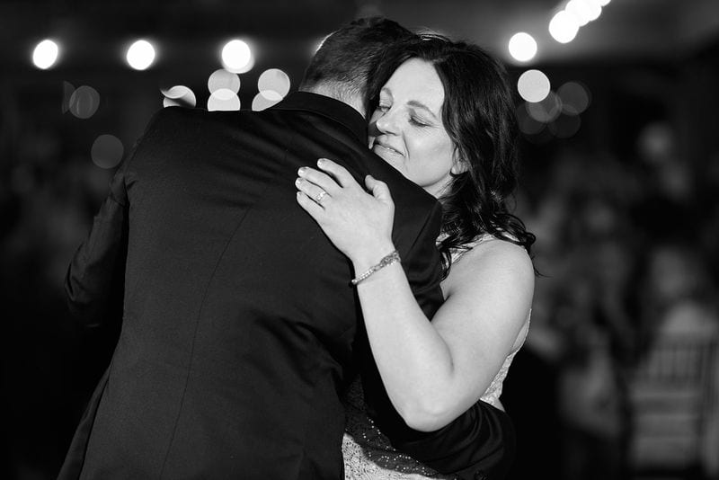 Carlee + Tayven wedding — first dances