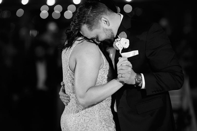 Carlee + Tayven wedding — first dances