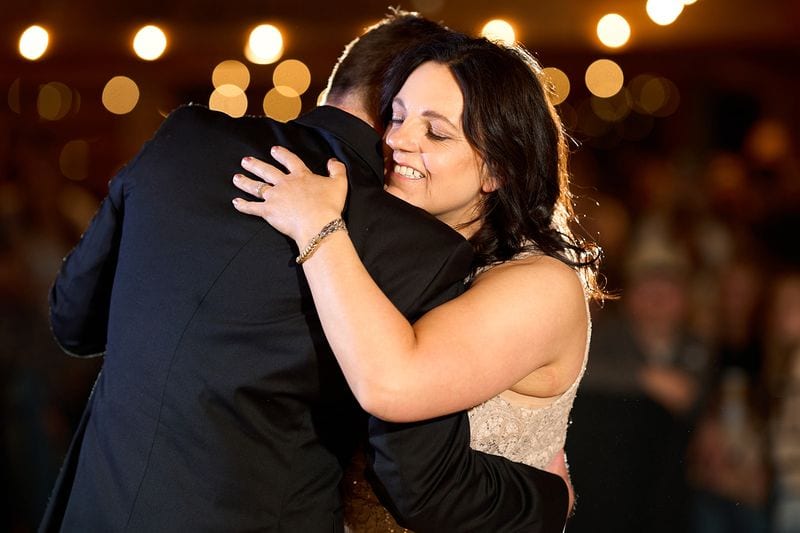 Carlee + Tayven wedding — first dances