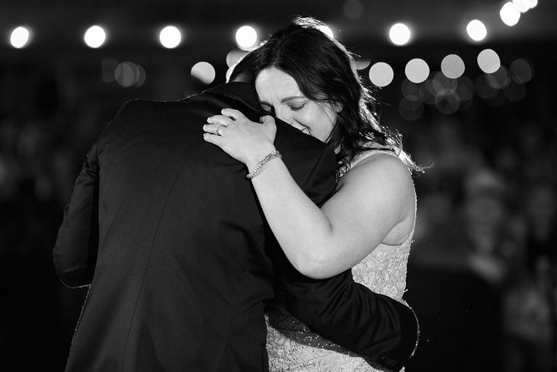 Carlee + Tayven wedding — first dances