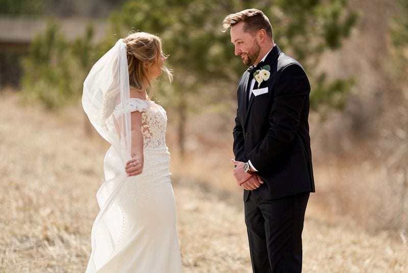 Carlee + Tayven wedding — first look