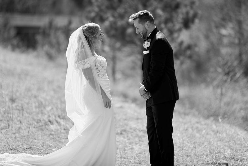 Carlee + Tayven wedding — first look