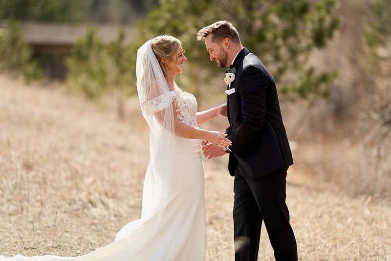 Carlee + Tayven wedding — first look