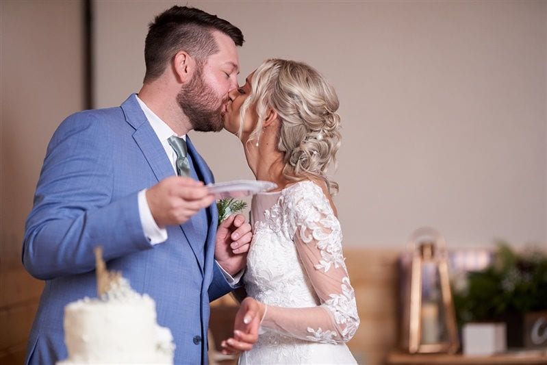 Kaylie + Bailey wedding — cake cutting