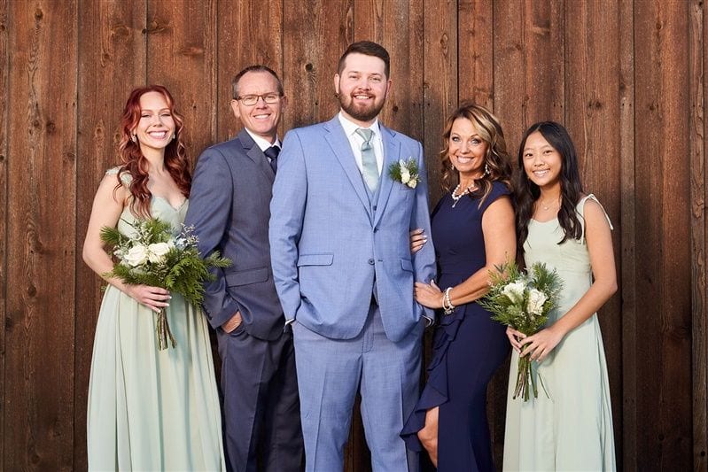 Kaylie + Bailey wedding — family formals