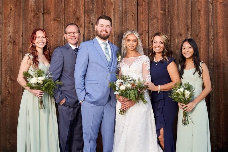 Kaylie + Bailey wedding — family formals