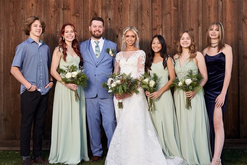 Kaylie + Bailey wedding — family formals