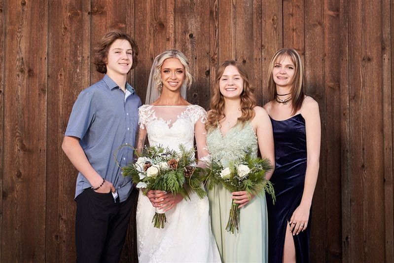 Kaylie + Bailey wedding — family formals