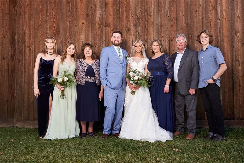 Kaylie + Bailey wedding — family formals