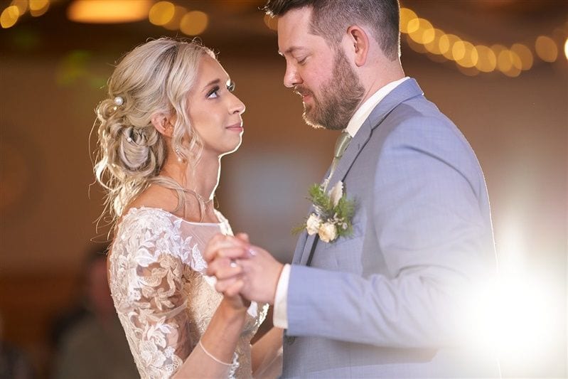 Kaylie + Bailey wedding — first dances
