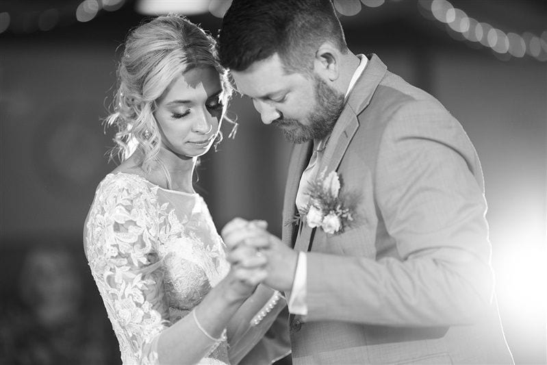 Kaylie + Bailey wedding — first dances