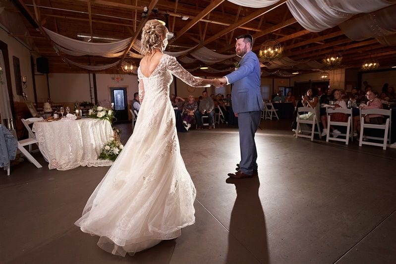 Kaylie + Bailey wedding — first dances