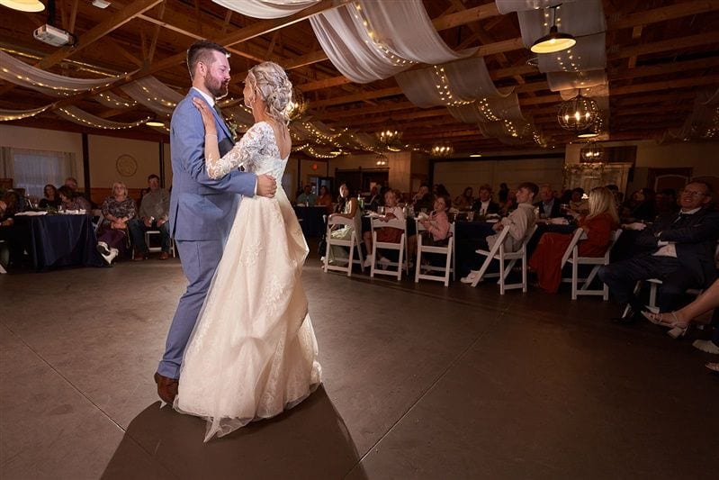 Kaylie + Bailey wedding — first dances