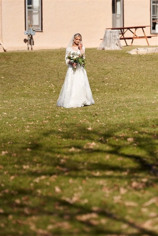 Kaylie + Bailey's wedding: first look + gifts