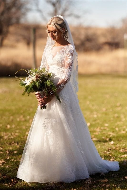 Kaylie + Bailey wedding — first look + gifts