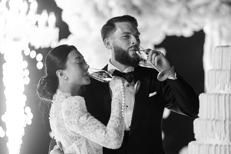 Noelle + Richie wedding — cake cutting