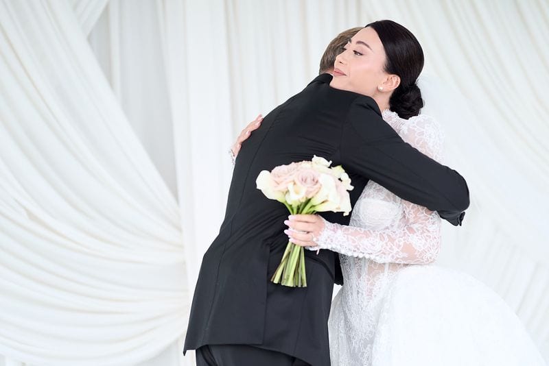 Noelle + Richie wedding — first looks