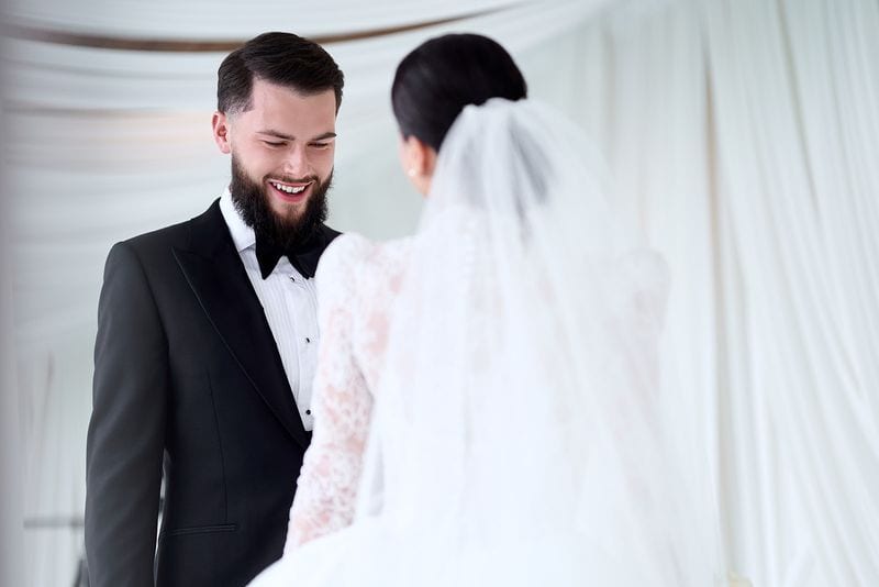 Noelle + Richie wedding — first looks