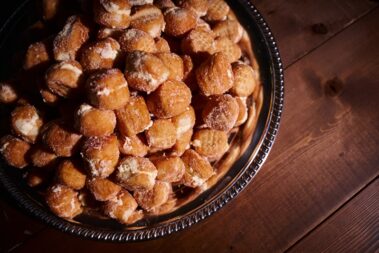 donut holes from the donut shop pierre, photographed for Complete Weddings & Events, black hills receptions wedding, photographer near me, black hills wedding, fall wedding