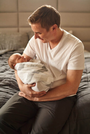 in-home newborn photos, lifestyle newborn photography, rapid city newborn photographer
