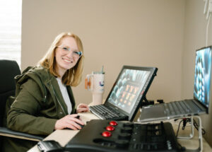 Cydney Craft-Macomber - Experienced Professional Wedding Photographer